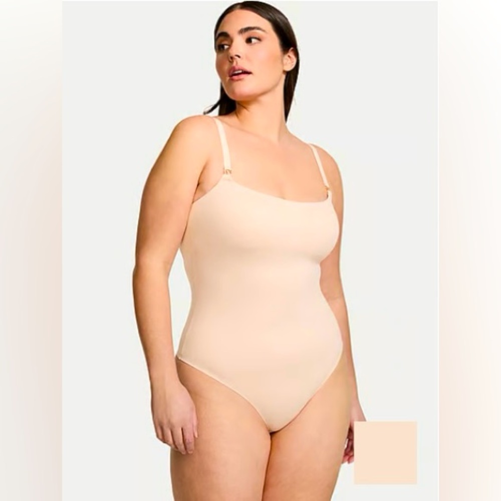 BODYWEAR by Victoria Lightly Lined Bodysuit